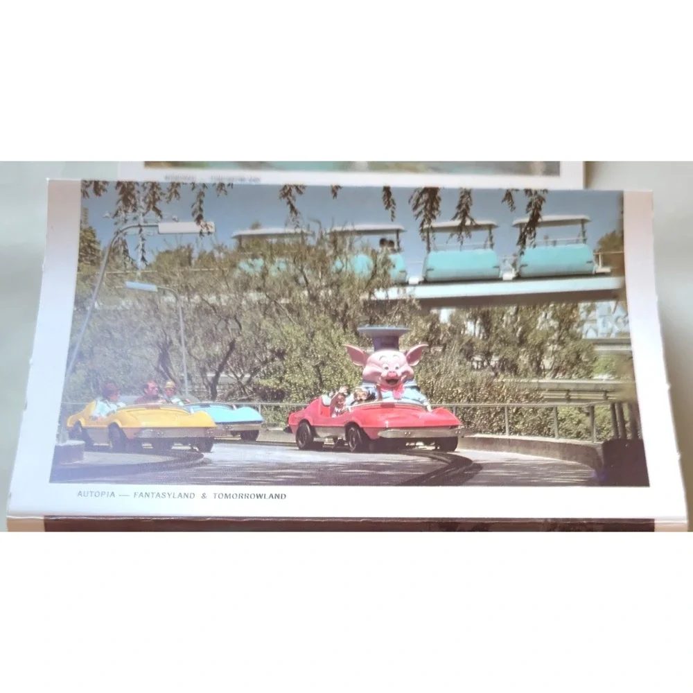 Vintage Disneyland 26 Scenes Postcard Booklet Walt Disney America Sings Souvenir